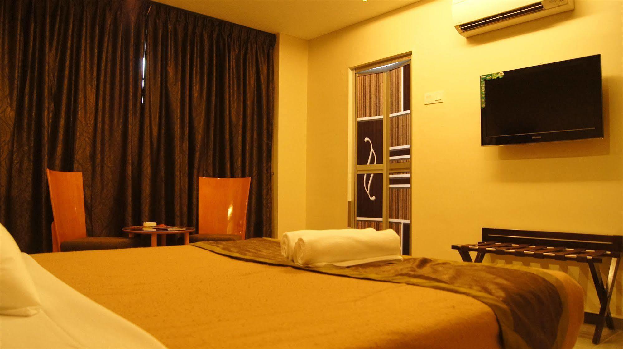 De Mawardah Hotel Malacca Exterior photo